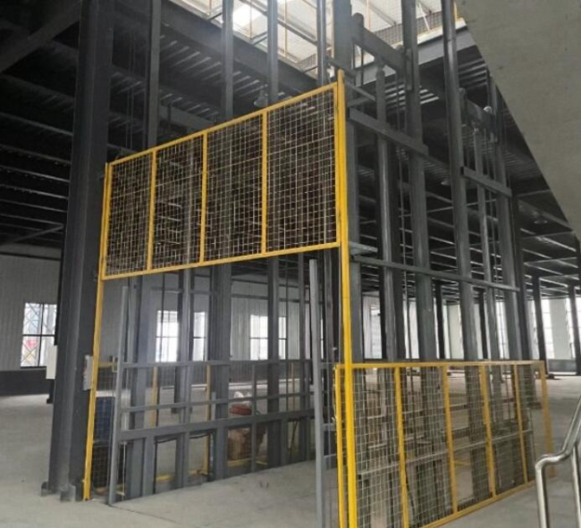 十月田镇请详细介绍一下货梯安装在室外的维护方法