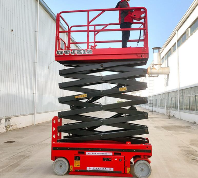 十月田镇自行走移动式升降机