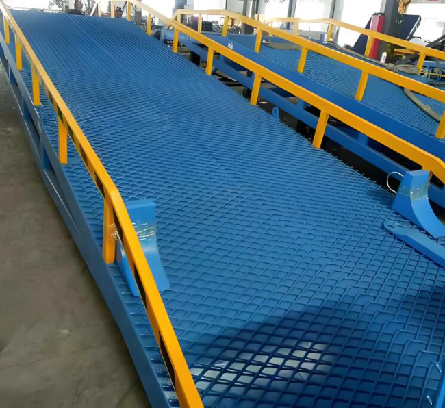 十月田镇移动式液压登车桥